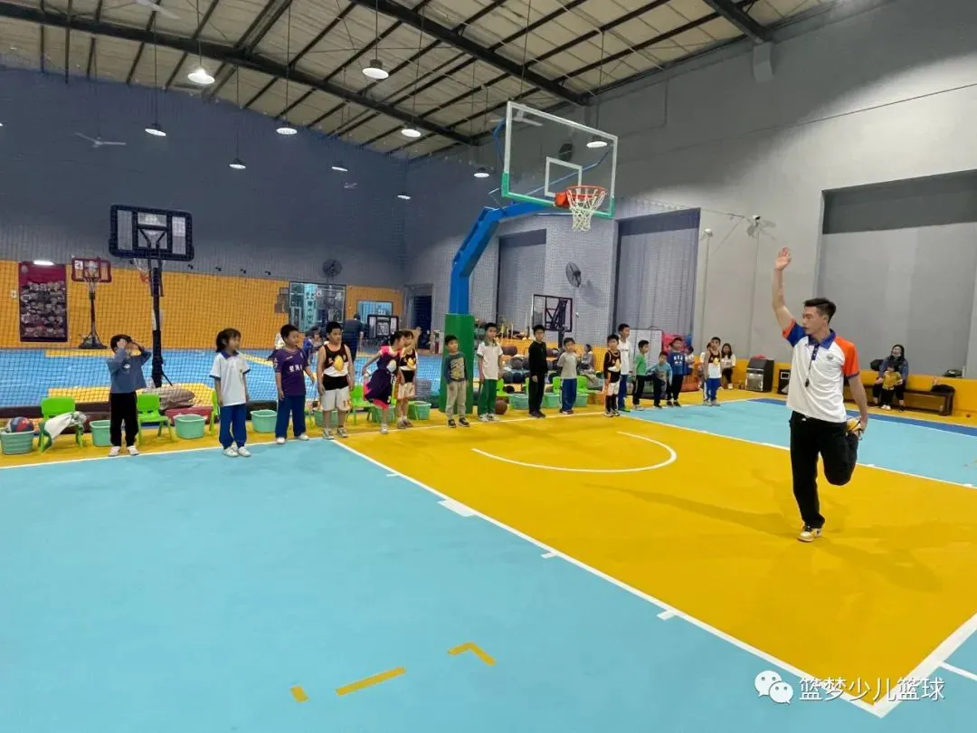 篮球小学生基本功训练教学反思总结_0
