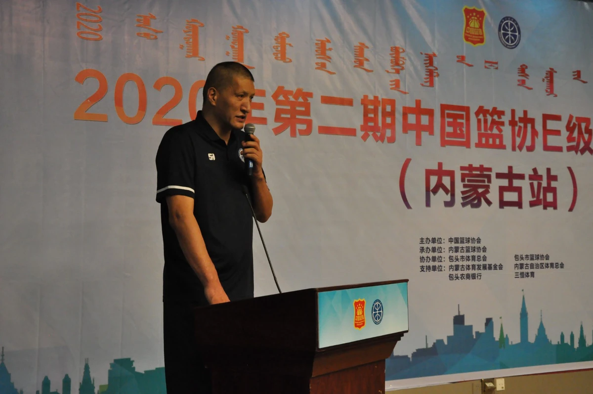 前锋如何通过专项训练提升投篮命中率_0